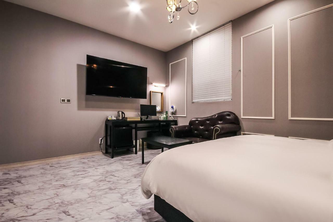 Hotel Seowa Gimhae Bagian luar foto