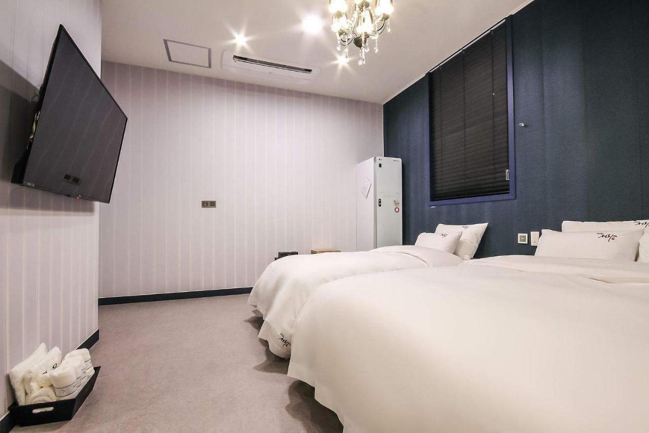 Hotel Seowa Gimhae Bagian luar foto