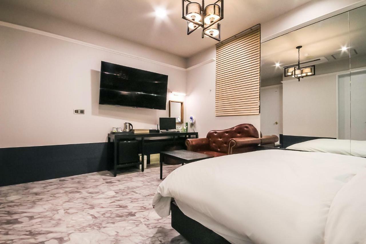 Hotel Seowa Gimhae Bagian luar foto