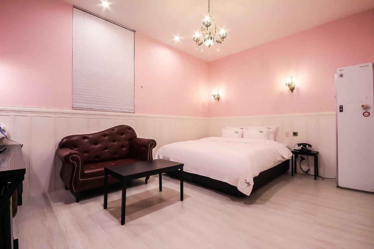 Hotel Seowa Gimhae Bagian luar foto