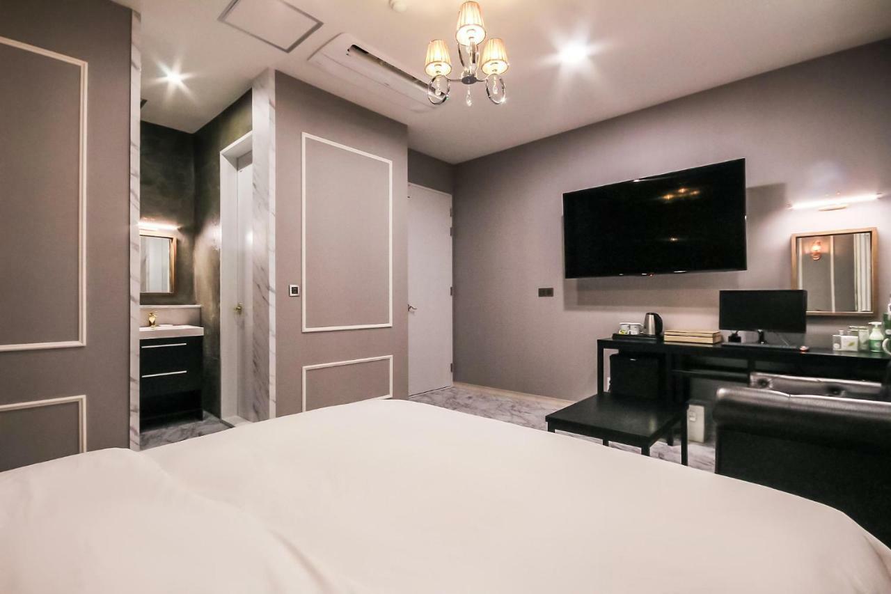 Hotel Seowa Gimhae Bagian luar foto