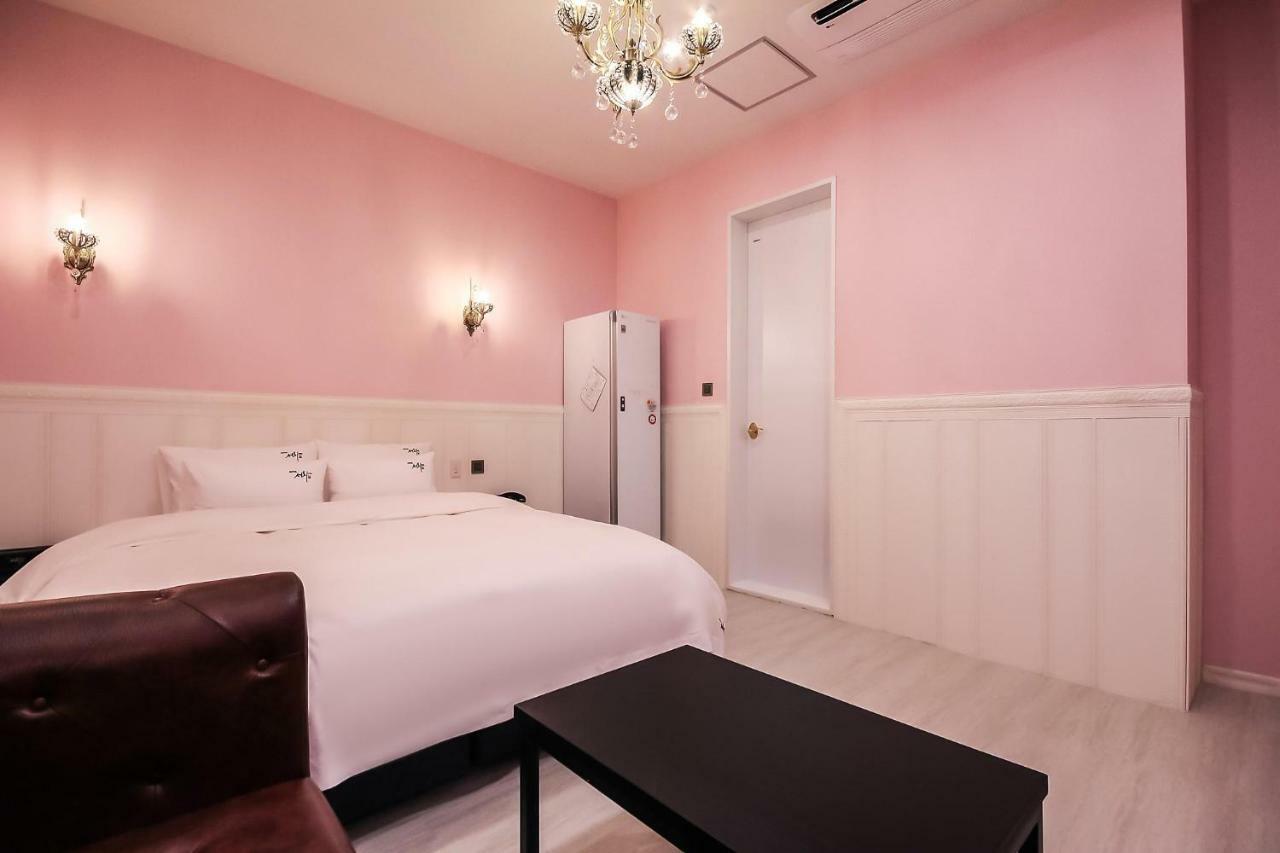 Hotel Seowa Gimhae Bagian luar foto