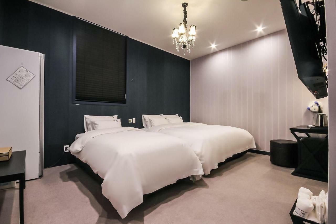 Hotel Seowa Gimhae Bagian luar foto