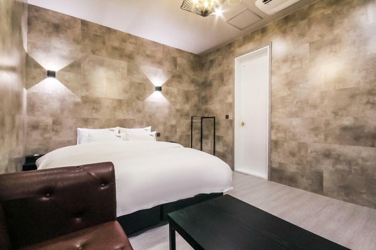 Hotel Seowa Gimhae Bagian luar foto
