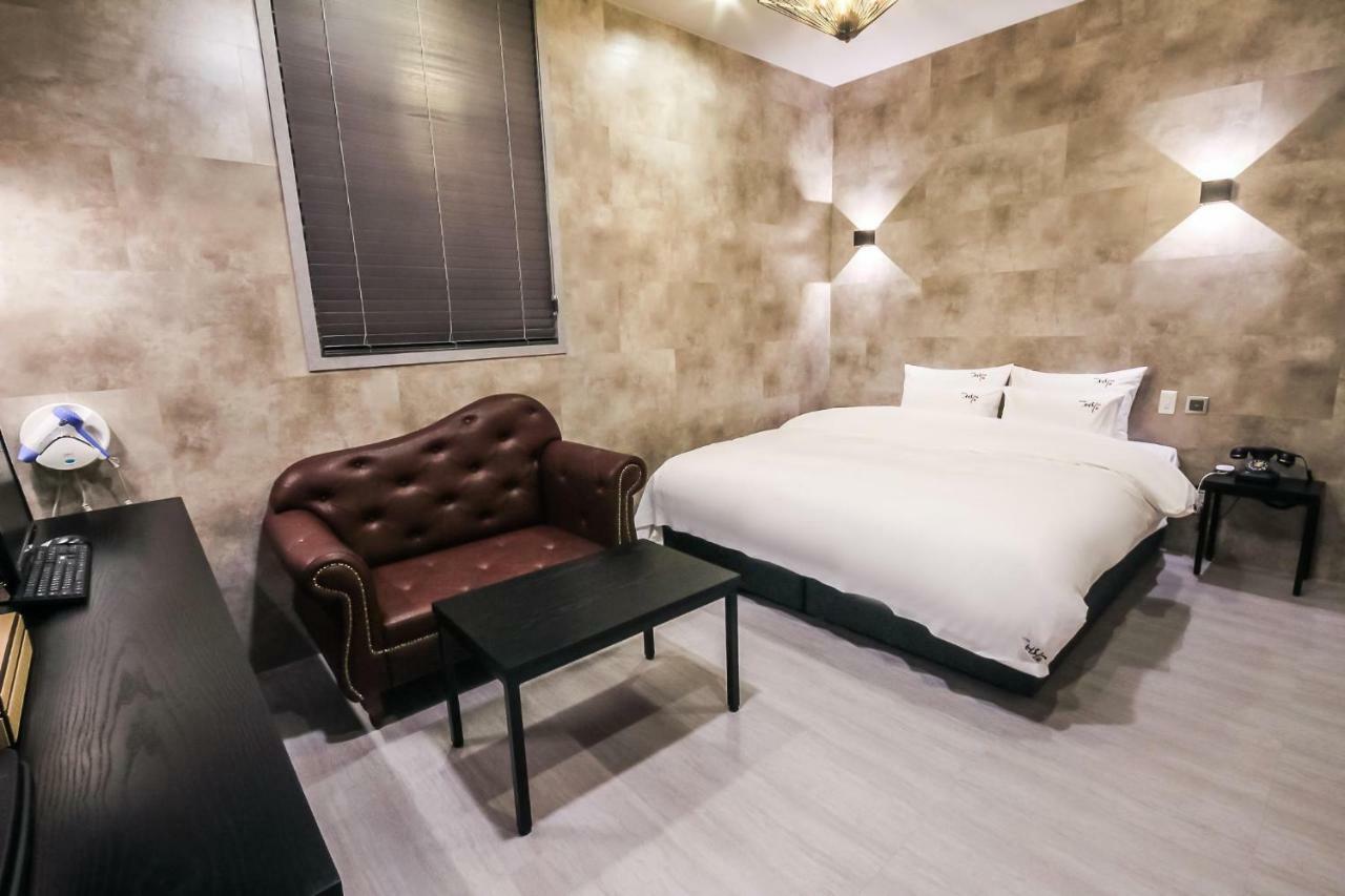 Hotel Seowa Gimhae Bagian luar foto