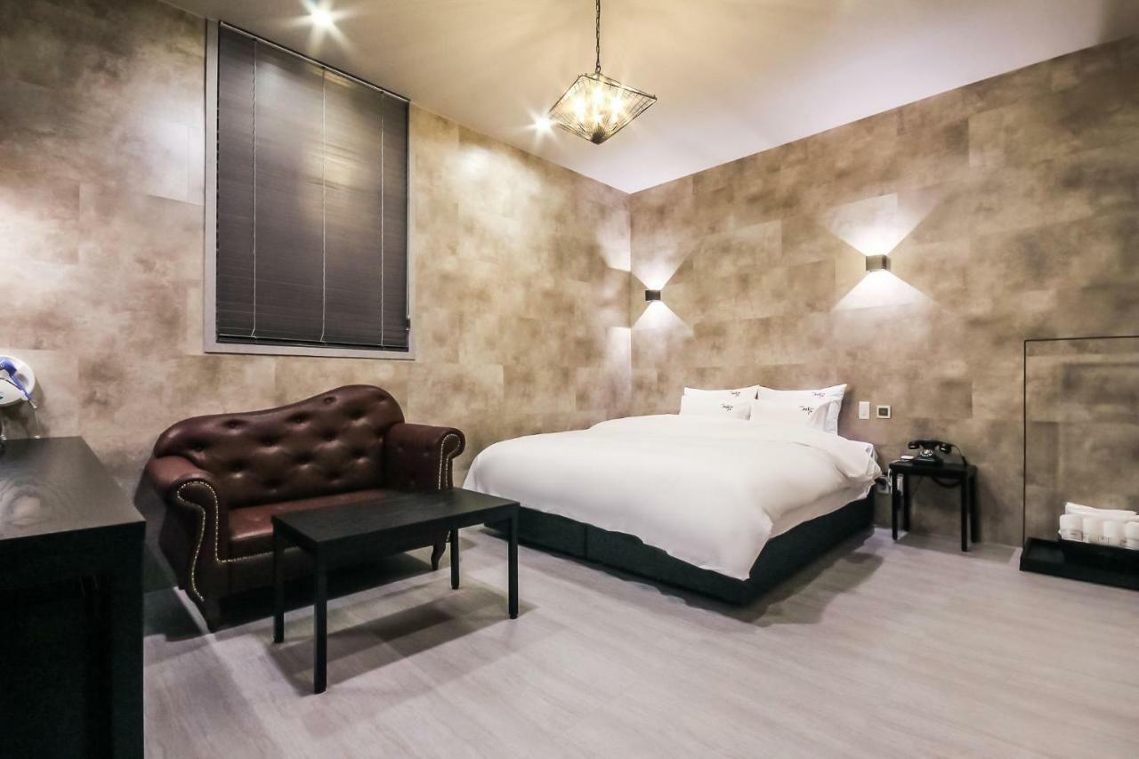 Hotel Seowa Gimhae Bagian luar foto